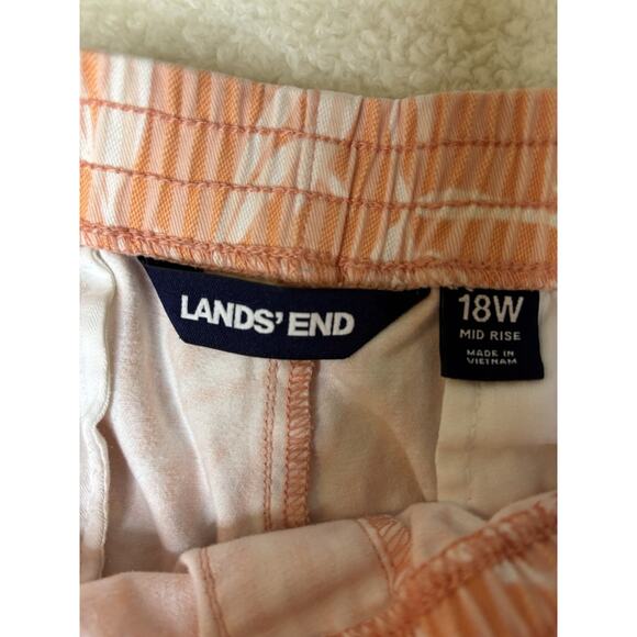 Lands‎ End Womens Plus Mid Rise White Pull On Shorts w/Palm Print SIZE 18W - Picture 3 of 6